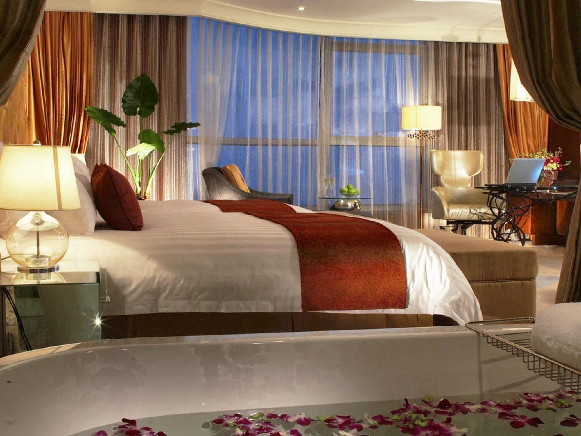 New Century Grand Hotel Нинбо Екстериор снимка